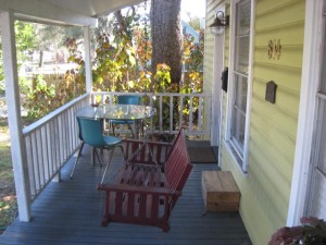 Eola Porch (2)