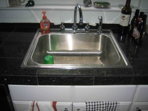 Unit 3, Granite Kitchen 03